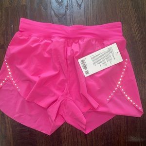 NWT Lululemon Find Your Pace HR Short 3”